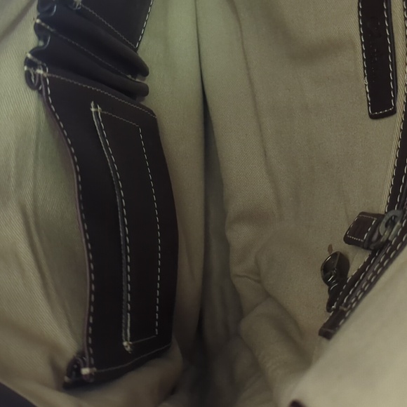 Cole Haan Vintage Messenger Bag (Like New) - Picture 10 of 13